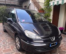PEUGEOT 807 - 2000cc - 06/2013 - 199000km