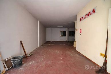 Immobile di 118 m² con 2 locali a Putignano