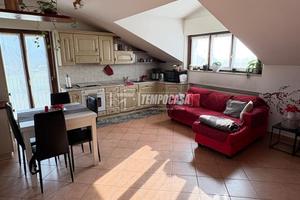 LUMINOSO APPARTAMENTO CON TERRAZZO IN PALAZZINA DI