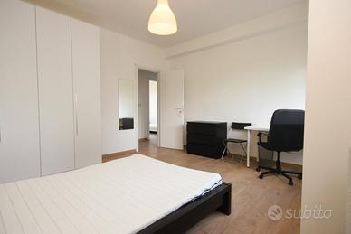 Ampia stanza singola in zona Corvetto