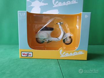 maisto Piaggio Vespa 50 special 1:18