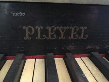 Pianoforte verticale PLEYEL