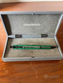 Penna Parafernalia Revolution 1975