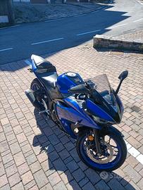 Yamaha R3
