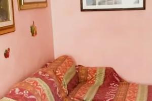 Riccione-casa privata con spazio esterno-100 mt da