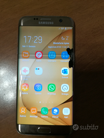 Qualcuno in possesso del display s7 edge?