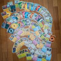 Lotto carte Pokemon e Yu-Gi-Oh per Mario