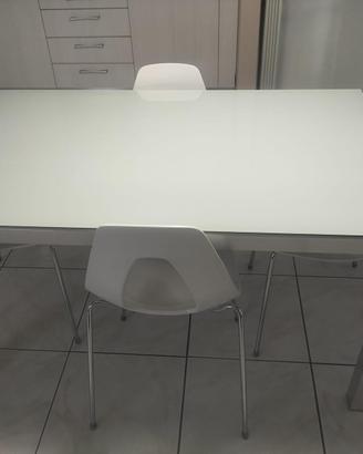 Tavolo da pranzo moderno bianco