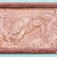 Bassorilievo Legno. Acquario pesci tartaruga.