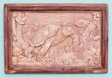 Bassorilievo Legno. Acquario pesci tartaruga.