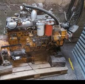motore 6 cilindri scavatore