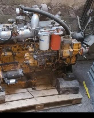 motore 6 cilindri scavatore