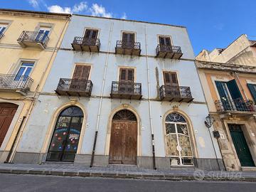Stabile/Palazzo Barcellona Pozzo di Gotto