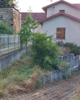 Villa indipendente con terreno.leggi bene