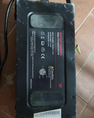 Niu Mqi Evo GT caricatore