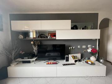 Soggiorno Presotto Oasi Up bianco e rovere grigio