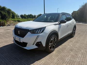 Peugeot 2008 PureTech 130 S&S EAT8 GT