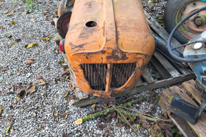 Lamborghini 2r sollevatore e cofano