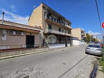 4 LOCALI A PALERMO