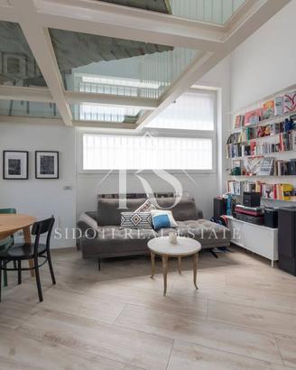Loft / Open Space di 80 m² con 2 locali a Milano