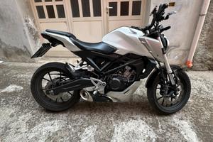 Honada Cb 125 r