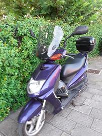 Scooter Yamaka 125