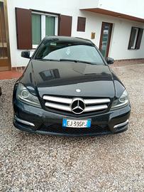 Mercedes coupé c 220 AMG pack