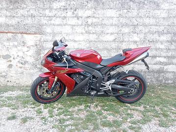 Yamaha R1