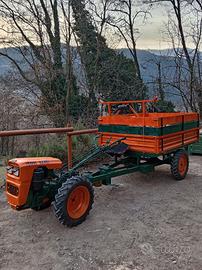 motocoltivatore con rimorchio. 
