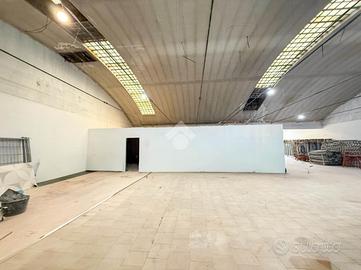 CAPANNONE A LA VALLETTA BRIANZA