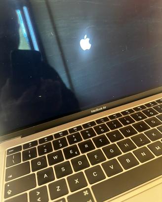 MacBook Air 13” Retina 2019