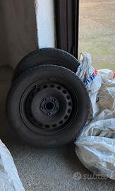 Gomme da neve con cerchio in ferro