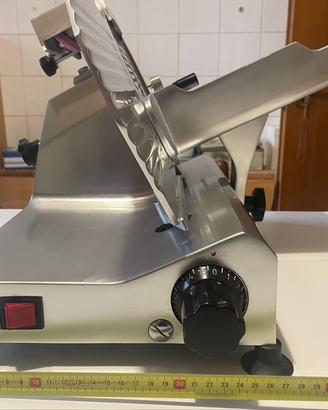 Affettatrice semi professionale