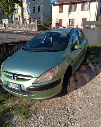 Peugeot 208 2008 pezzi di ricambio
