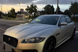 Jaguar XF R-Sport 241cv