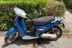 Motorino scarabeo 50