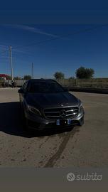 MERCEDES-BENZ GLA 200D AMG AUTOMATIC PREMIUM