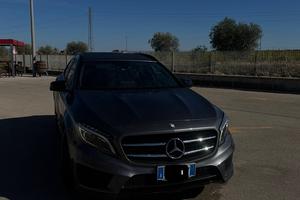 MERCEDES-BENZ GLA 200D AMG AUTOMATIC PREMIUM