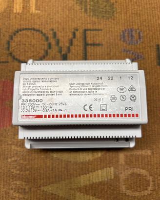 Alimentatore Bticino 336000 per impianti citofon.