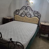 letto comò e comodini pari al nuovo