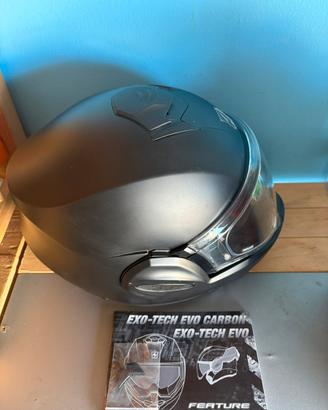 Casco Scorpion EXO-TECH carbon