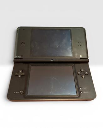 Nintendo DSi XL + Mario Kart DS + Custodia