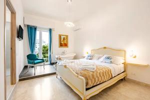 Ampio appartamento con vasca in suite