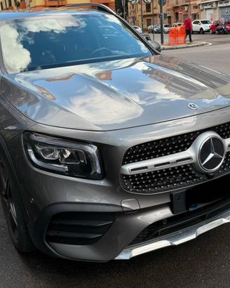 Mercedes GLB200d