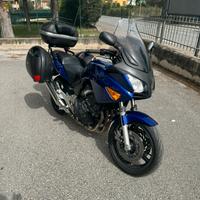 Honda cbf 600