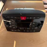 Autoradio lancia y