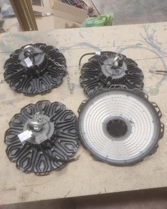 2 pz faro industriale led 150W 4000k, in blocco
