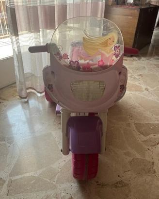 Motore di Barbie funzionante tramite pedale