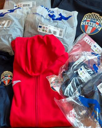 kit calcio taglia M
