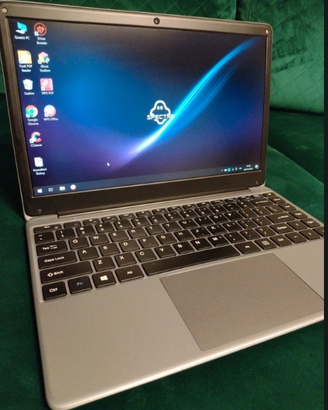 Chuwi Herobook / Intel Atom X5 / 4gb 64gb /Win11